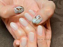 モア ネイル(MOA NAIL)/
