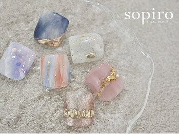 ネイルトータルビューティー ソピーロ(sopiro)の写真/最旬フットデザインで足先までどこからみても美しい仕上がりに♪ハンドができない方にもおすすめ◎