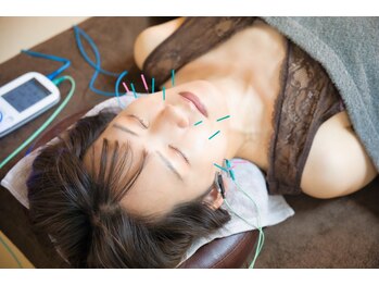 サロン ベラータ(Bellata)の写真/小顔&ほうれい線/たるみ改善。クマや目元も明るく◇お疲れ顔を解消！自分史上最高の美肌で周りと差がつく♪