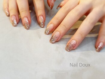 ネイル ドゥ 岡山駅前店(Nail Doux)/ラメグラデーションネイル