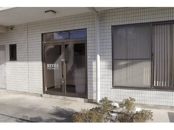 リーブス(REVES)/入口ドア