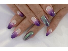 ミラーグラデーションネイル
