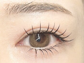 アイミゥ 表参道(IMIU）の写真/ご希望のデザインをカウンセリングし、理想のナチュ盛れ＆濃さUPを叶えます！表参道すぐそこで通いやすさ◎