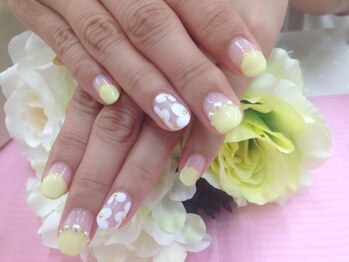 プルミエ ネイル(Premier Nail)/イエローフレンチ☆白いお花