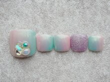 カトルナフ(quatre fois neuf)/春のユニコーンフットネイル