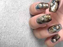 ひと癖ニュアンスネイル