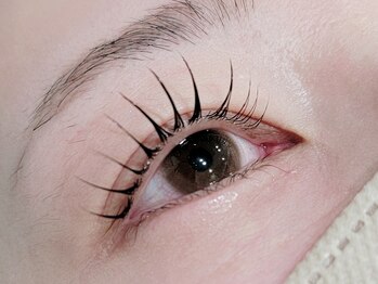 アイ アンド ネイル ロカヒ(Eye & nail LOKAHI)の写真/カウンセリング重視/目の形・毛量・長さに合わせてご提案♪《初回☆まつ毛パーマ¥4500/パリジェンヌ¥5990》