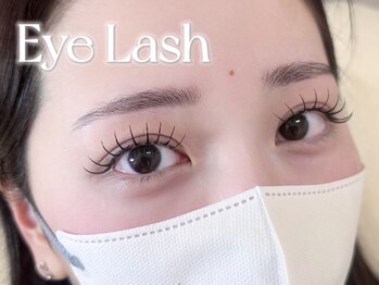 アンフルール ミー(Un Fleur mee)の写真/高持続！大人気☆ エクステで叶える理想のボリューム感で印象的な目元に♪ LEDエクステ