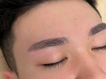 アオ おもろまち(ao.)/メンズ美眉スタイリング