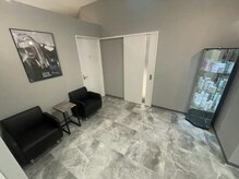 RBL 豊田駅前店/ 待合スペース