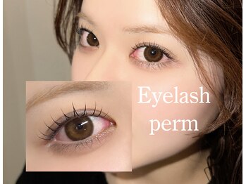 アンドユー(and you.)の写真/根元からふんわり立ち上げることで派手すぎず、でもしっかりと目力をアップ♪毎朝のメイクがグッと時短に！