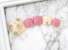 ネイルサロンフォーユー(for u)/上品ビジュー♪￥７５００