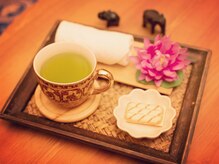 バイフォーの雰囲気（お茶/おしぼり/お菓子のサービス/癒しの空間でリラックスタイム）