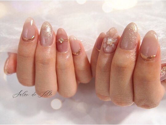 2025年春トレンド】大人可愛いネイルのネイルデザイン集｜人気順  