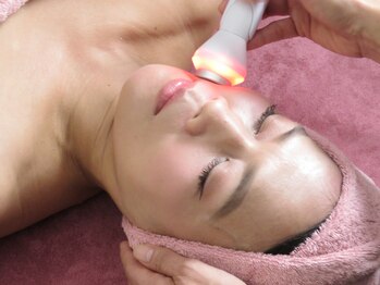 エンジェルズタッチ(Angel's Touch)/マイクロカレントフェイシャル♪