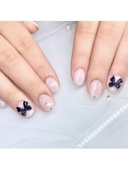 リッシュ トロワ(RICHE trois)/春ピンク×黒リボン