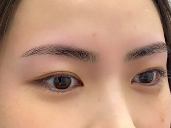 ニューリーリボーン(Newly Reborn)/アイブロウスタイリング