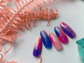 キラキラカラフルネイル