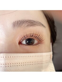 アモ(AMO)/パリジェンヌラッシュリフト