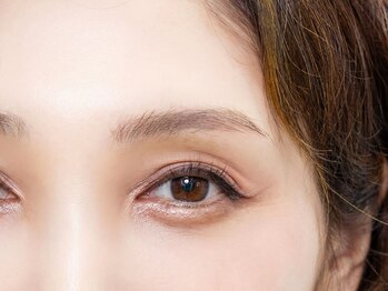 0円眉毛ラボ バイ HBL リミテッドポップアップ(LIMITED POPUP)の写真/【新HBL/期間限定無料サロン】自然に整う新基準。最新HBLで自眉を活かすナチュラル美眉へ。