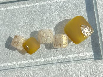 ニュアンスゴールドフット