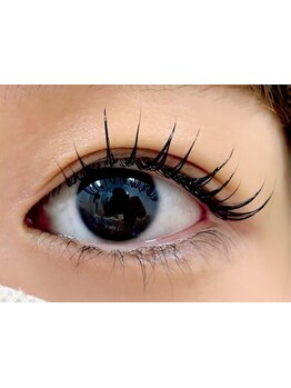 ナチュラル上品な目元にしたい