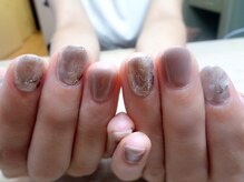 アミュリー ネイル アトリエ(Amury nail atelier)/シアー マーブル ベージュ 大人