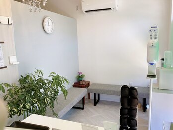 リキュア 横浜中山院/整体：院内（待合）