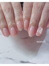 シンプルnailにパールを