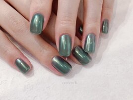 green mirror