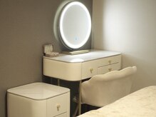 小顔専門店Lift(リフト)新宿西口の雰囲気（【個室で身支度も快適】コテ/アメニティご用意◎[小顔/新宿西口]）