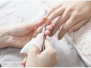 ライラ(RAIRA)/ハンドネイルケアができるサロン