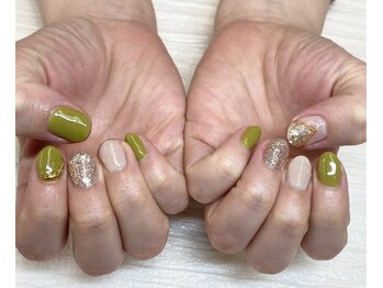 ネイルギャラリーアヴァン(NAIL GALLERY Avant)/ピスタチオカラー