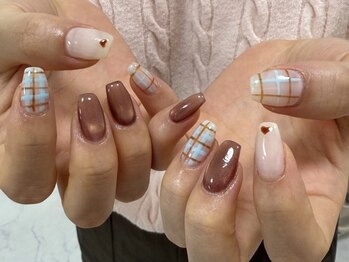 ネイルサロン赤ちゃん/brown mag × check