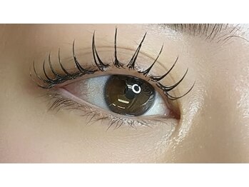 ルミエー(LUMIE)の写真/長さは7mm～15mm太さは0.15と0.2から選べる★目元の印象が自由自在に変えられるマツエクで魅力的な目元に♪