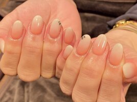 ５月　花びらネイル