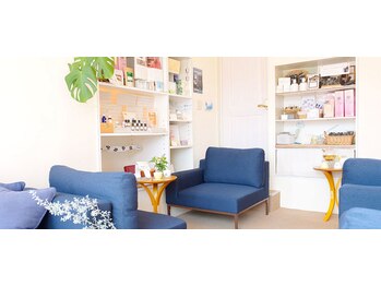 ケンコウサロン クローバー/女性整体師が施術