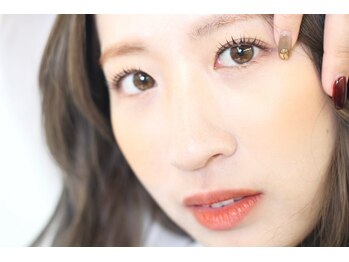 サロン ド ラリュール(Salon de L'Allure)/まつげカール