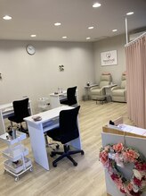 はあとねいる 佐賀駅前店/店内