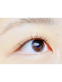 ナチュラル上品な目元にしたい