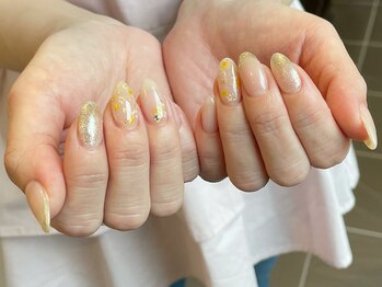 ネイルズ ララ(nails Lala)/押し花アート。