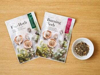 ヨサパーク シン(YOSA PARK SHIN)/ハーブのお土産プレゼント♪