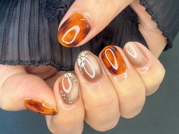 エマーブル ネイル(Aimable nail)/マグネットデザイン