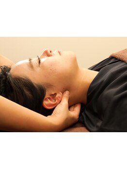 首・肩のつらさを改善したい