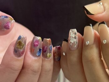 イビズ 新宿店(eviz)/フラワーネイル
