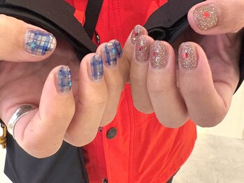 サンジュウヨン(34)/チェックネイル パラジェル