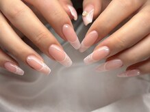 プティ アイビューティ 北浜店(peTiT eyebeauty)の雰囲気（オフィスネイルもお任せください★マグネットも種類豊富！）