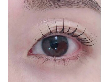 モア 戸田公園店の写真/“キレイが続く”キープ力自慢のまつ毛サロン