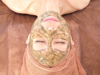 イルソーレ(IL Sole)/独自手法で行うハーブピーリング