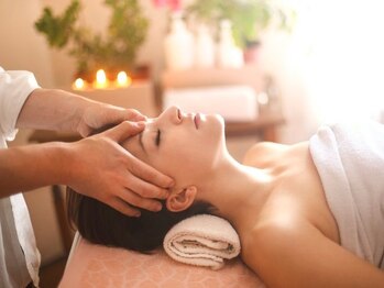 アジアンリラクゼーション ヴィラ 福岡東店(asian relaxation villa)/ヘッドスパ施術シーン